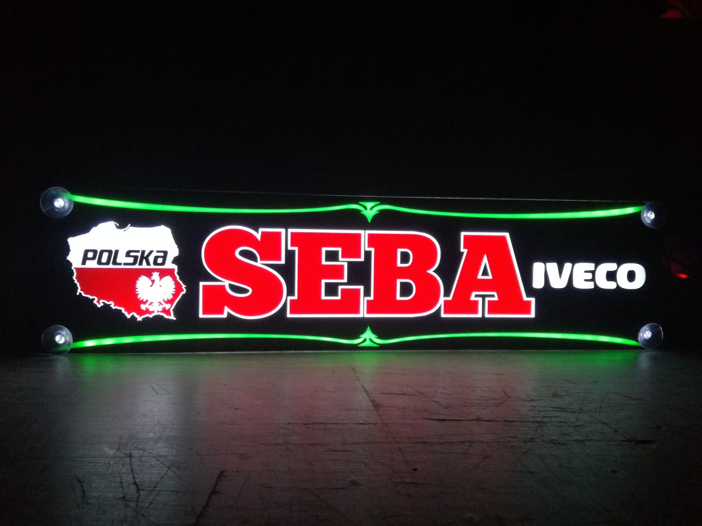 Tabliczka imienna na szybę