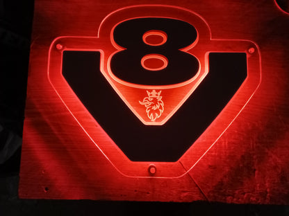 Znak V8 Plexa 10mm dioda red