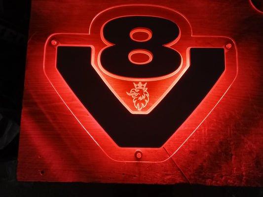 Znak V8 Plexa 10mm dioda red